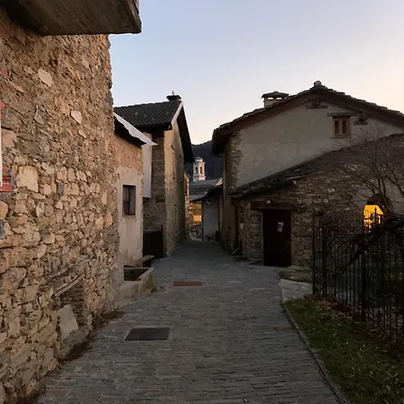 Alte Terre - Lab&room Oda ve Kahvaltı San Damiano Macra